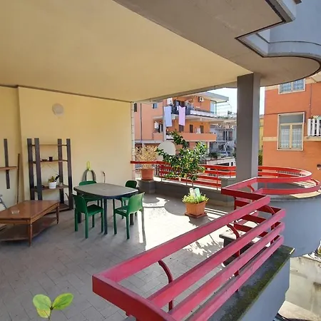 Ilio E Giulia Near Metro C Apartamento *